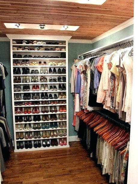 walk in closet color ideas