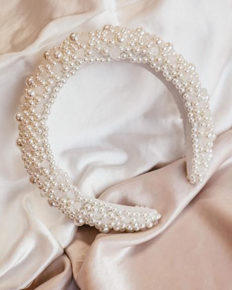bride to be hair hoop pearls