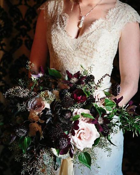 Black wedding bouquets crescent