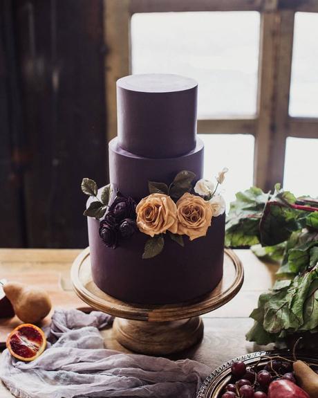 pantone 2018 color wedding cake