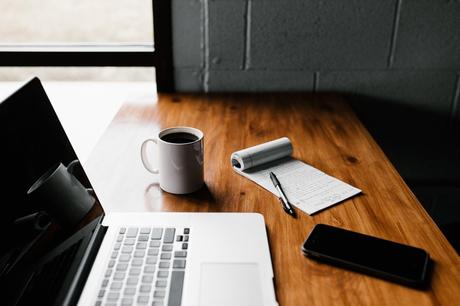 Tips to Stand Out As An Online Business Coach Blogging