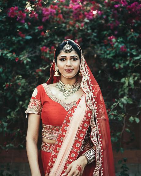 indian wedding hairstyles traditional updo with veil romaganeshphotography
