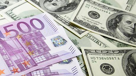 Euro_and_the_US_dollar_are_equal_for_the_first_time_in_20_years