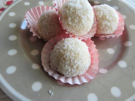 No Bake Lemon Coconut Balls