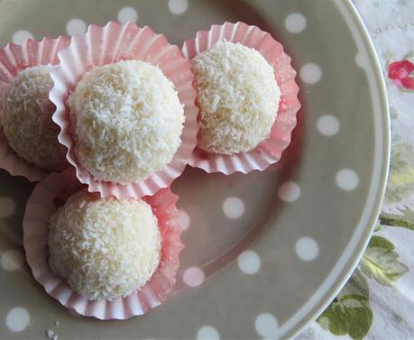 No Bake Lemon Coconut Balls