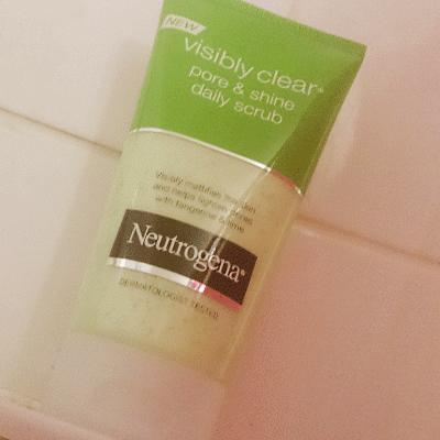 Neutrogena Visibly Clear