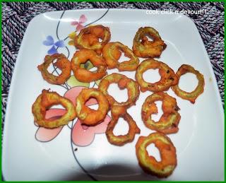 Pudalangai bajji(Snakeguard fritters)