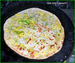 Peas-paneer paratha