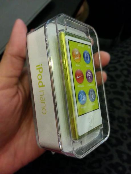 Unboxing : 16GB 7th generation Ipod Nano