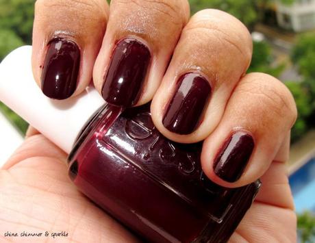 essie-shearling-darling-swatch