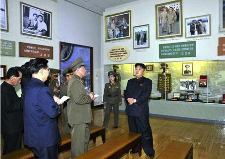 Kim Jong Un (R) visits an exhibition about KPA commanders and their ties to the DPRK's supreme leadership at the Ministry of the People's Armed Forces Revolutionary Museum in Pyongyang (Photo: Rodong Sinmun).