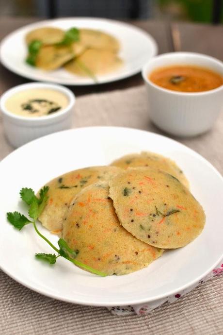 Oats Rava Idli (Instant Oats Idli)