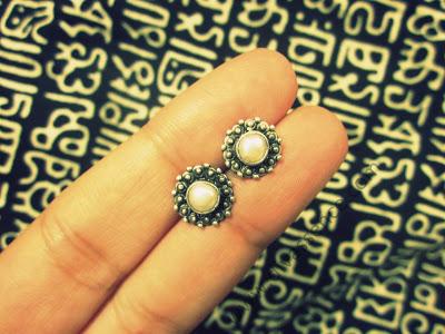 The Jhumka Diaries: Office Edition: Let's Talk Studs!