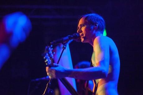 IMG 0653 620x413 OF MONTREAL GAVE PSYCHEDELIC PERFORMANCE AT NEUMOS [PHOTOS]