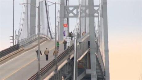 Protesters on the Seaway International Bridge at Akwesasne, Mohawk territory, Nov 9, 2013.