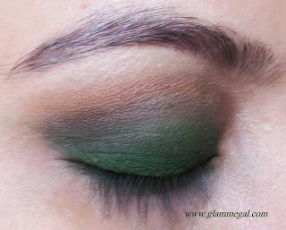 GO GREEN EVEN ON THE EYES LOTD USING GREEN EYESHADOW