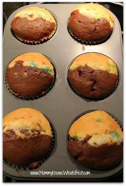 Make Two Flavor Cupcakes with Batter Babies Cake Batter Dividers {Review}