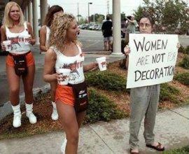 Hooters protest