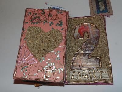 Tutorial Tuesday - A6 Quinoa and Toilet Roll Journal