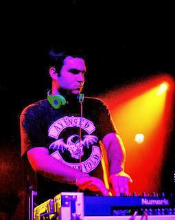 New song from Decadon