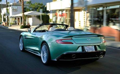 Aston-Martin-Vanquish-Volante-7