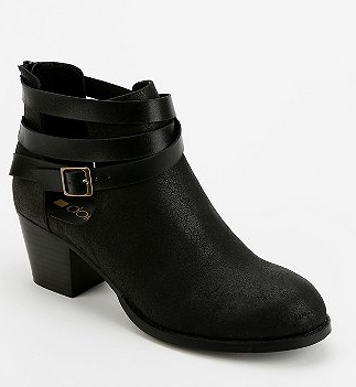 a Little Shoe Therapy: Cut-out Booties - Paperblog