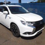 Hybrid Cars - 2017-MITSUBISHI-OUTLANDER-PHEV-4H-1998cc-PETROL-ELECTRIC-CVT-1-Speed-5-DOOR-ESTATE