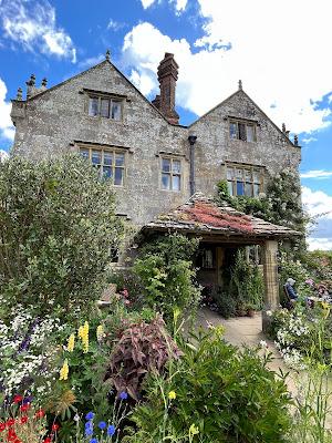 A Road Trip - Episode one: Lunch at Gravetye Manor