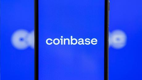 Ex_Coinbase_manager_is_accused_by_the_US_in_the_first_crypto_insider