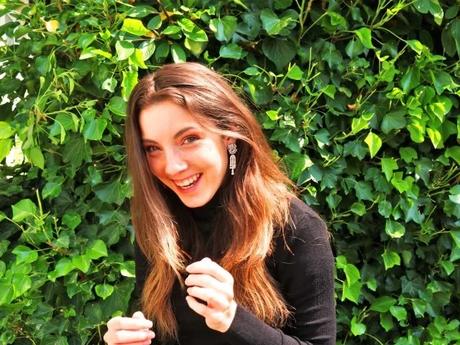 Types of Teen Earrings to Wear in College: A Guide for Student Style Types of Teen Earrings to Wear in College: A Guide for Student Style