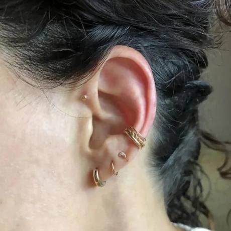 Types of Teen Earrings to Wear in College: A Guide for Student Style Types of Teen Earrings to Wear in College: A Guide for Student Style