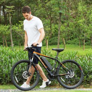 Best Bikes for 300 lbs Man (Updated 2022)