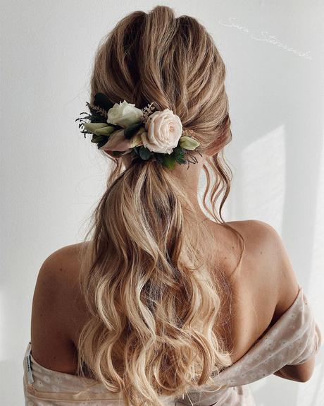 bridal barrette long blonde ponytail with roses sarasterczewska.hairstylist