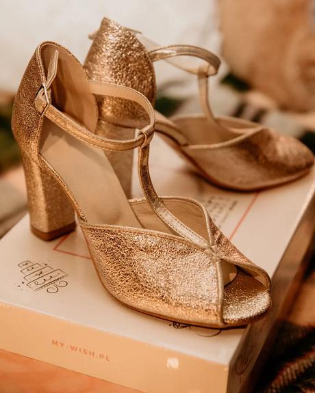 Gold Shoes For Wedding: 18 Dazzling Ideas + Faqs gold shoes for wedding bloch heels with anckle straps mywishpoland