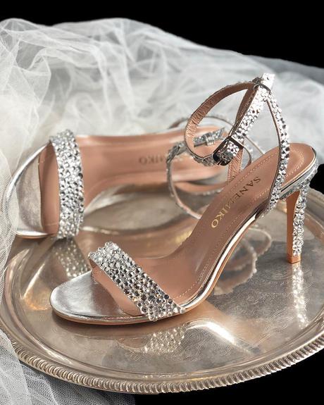 sparkly wedding shoes low heel with ankle straps silver sanemiko