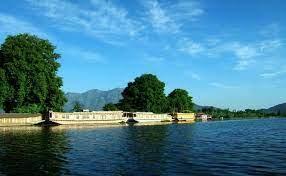 nagin lake kashmir