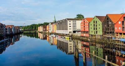 FERRY TRIP ALONG THE COAST OF NORWAY: Let’s Deliver the Mail! Guest post by Owen Floody