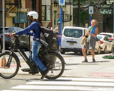 Men at work [Hoboken]