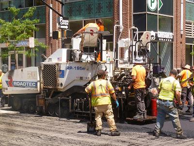 Men at work [Hoboken]