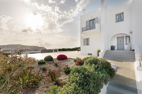 hemera-holiday-santorini-must-visit-honeymoon-destination_05