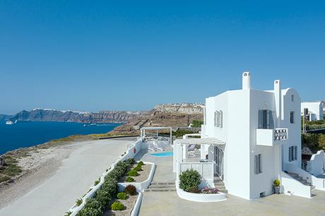 hemera-holiday-santorini-must-visit-honeymoon-destination_02
