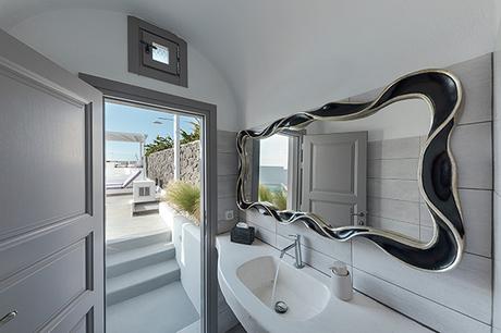 hemera-holiday-santorini-must-visit-honeymoon-destination_10