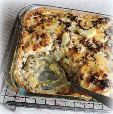 BEEF AND POTATO CASSEROLE