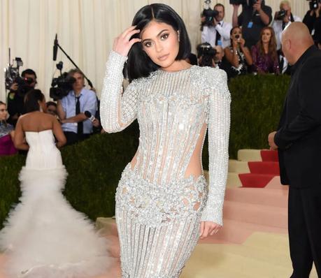 Kylie Jenner- Top 10 Young Hottest Models in the World Kylie Jenner- Top 10 Young Hottest Models in the World