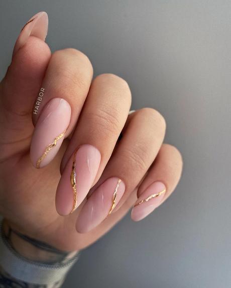 classy wedding nails pink long with gold touch nails_harbor