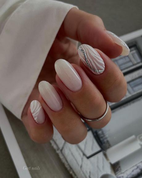 classy wedding nails light ombre pink white gert_nails