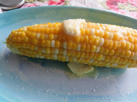 Easiest Corn on the Cob in the Microwave