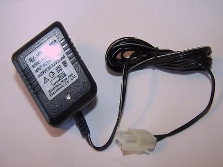 New Battery Charger 50 / 60 HZ input for 7.2V 250 MA Output, for M83, M85, D91, D90 Airsoft Gun Battery & More