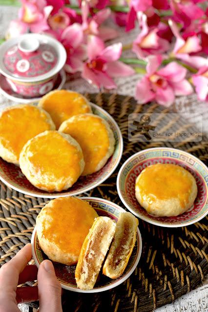 best gula Melaka tau sar piah buttery pastry low sugar sweet and salty