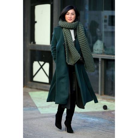 5 ideas to wear outfits with a scarf to look elegant this fall